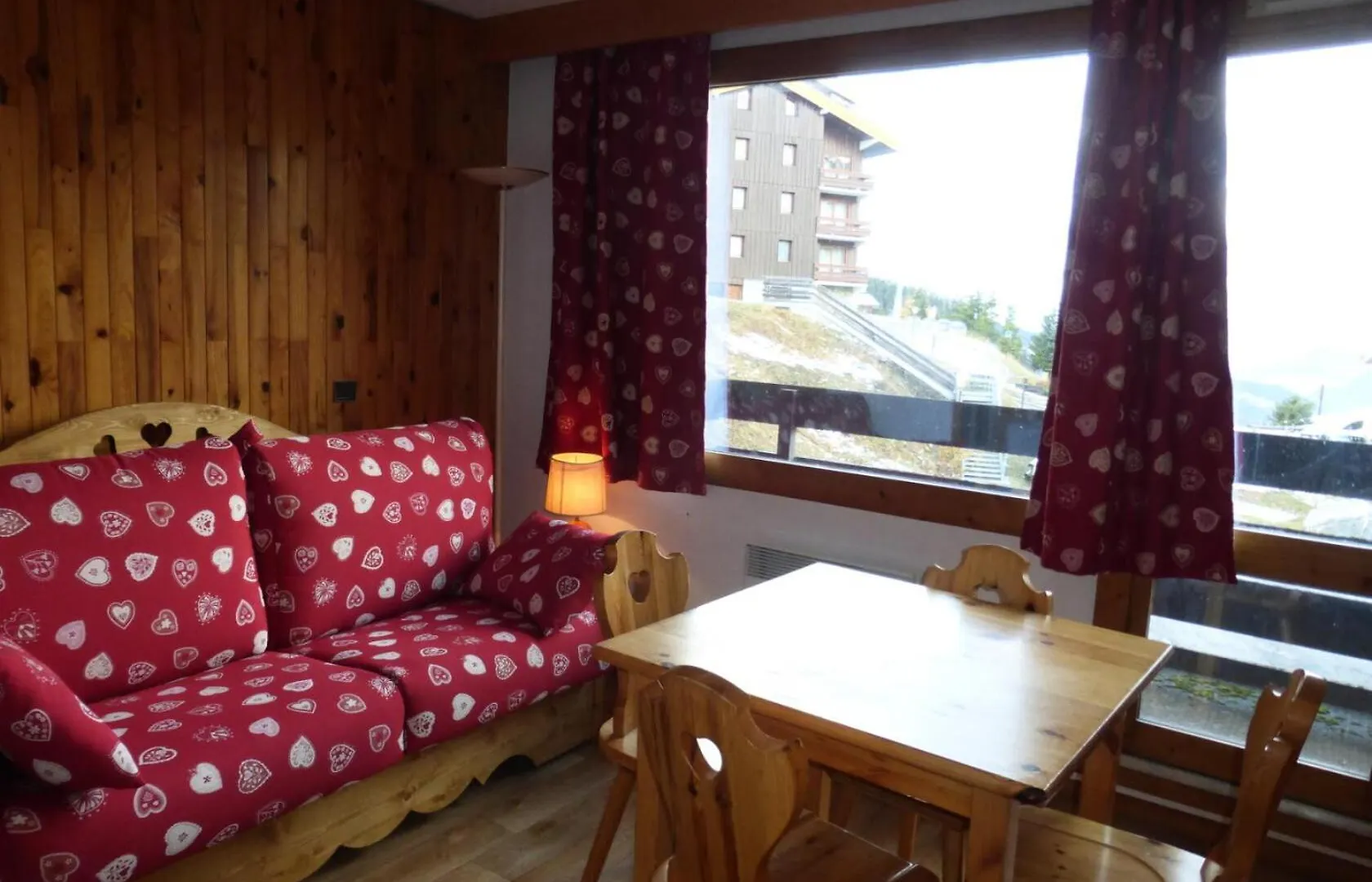 Residence La Saulire - Studette Pour 2 Personnes A Meribel Mottaret Dans Le Quartier Du Laitelet, Au Pied Des Pistes Mae-2158 Les Allues